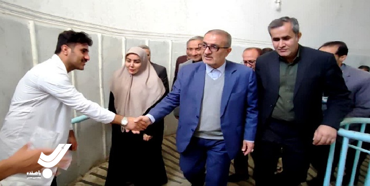 تقدیر استاندار استان از تلاش‌های پرستاران و تأکید بر بهبود معیشت آنها 