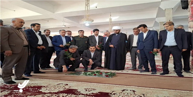 تجدید میثاق کارکنان  اداره تعاون کار و رفاه اجتماعی با شهدا